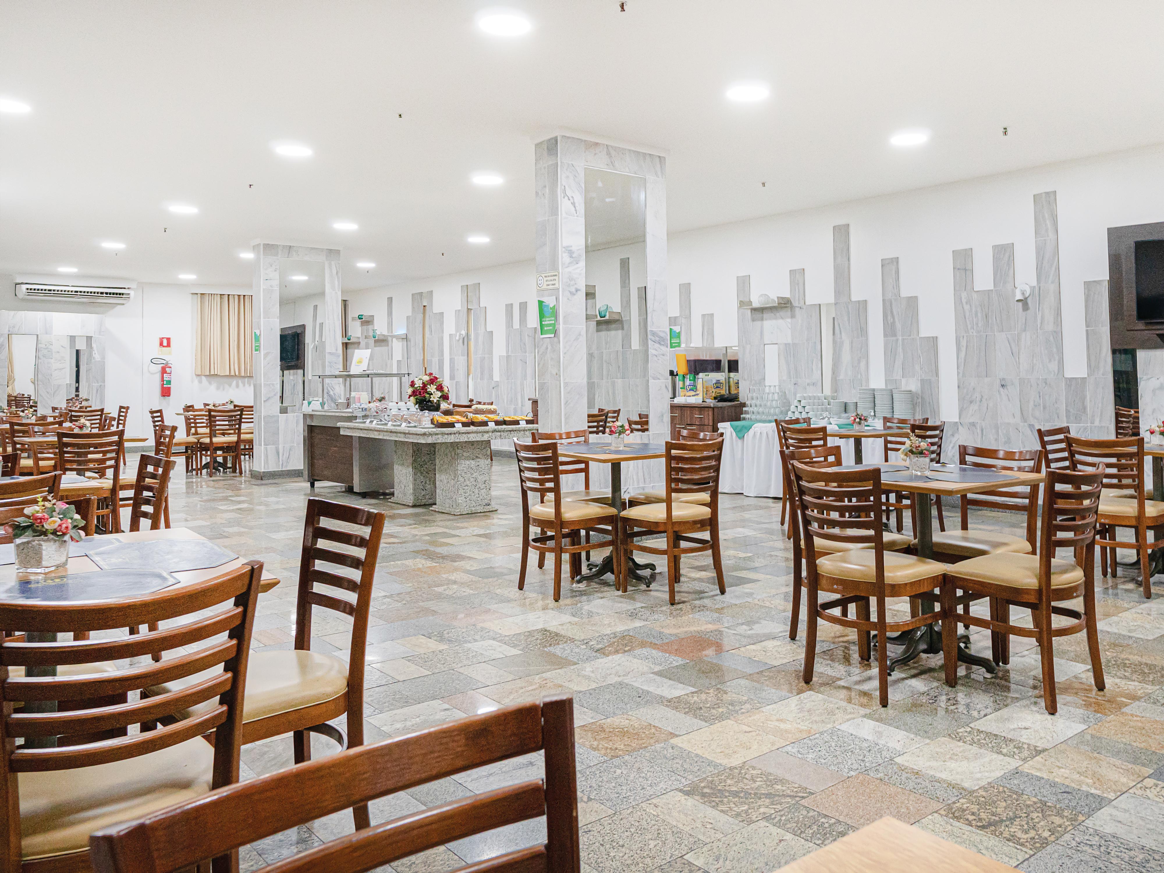 Hotel Nacional Inn Лимейра Екстериор снимка