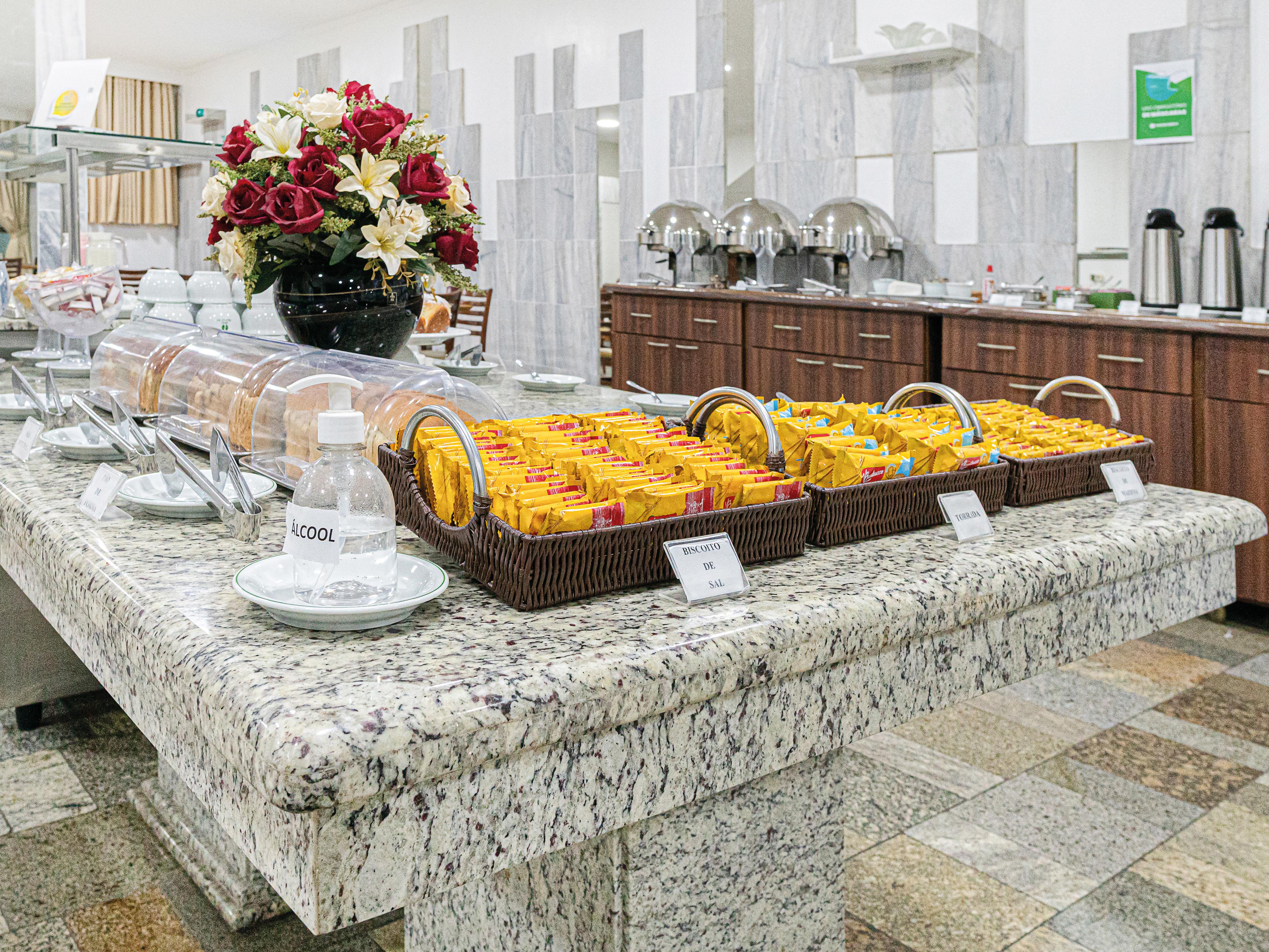 Hotel Nacional Inn Лимейра Екстериор снимка